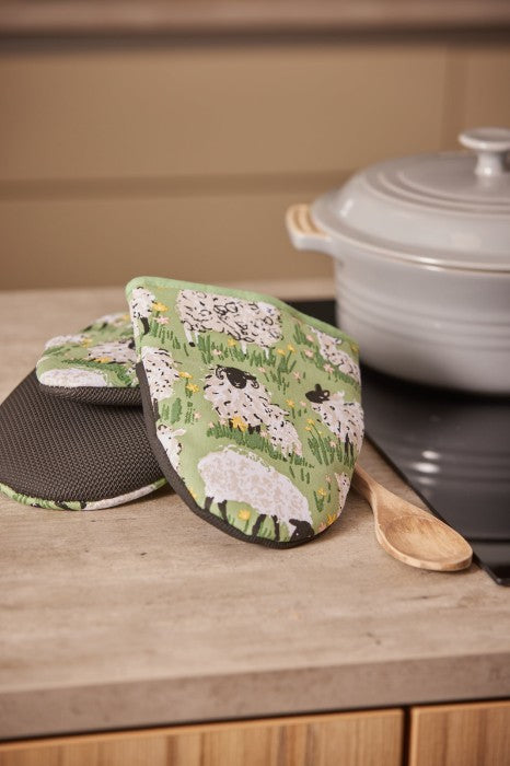 Guantes para microondas y platos calientes "Woolly Sheep"